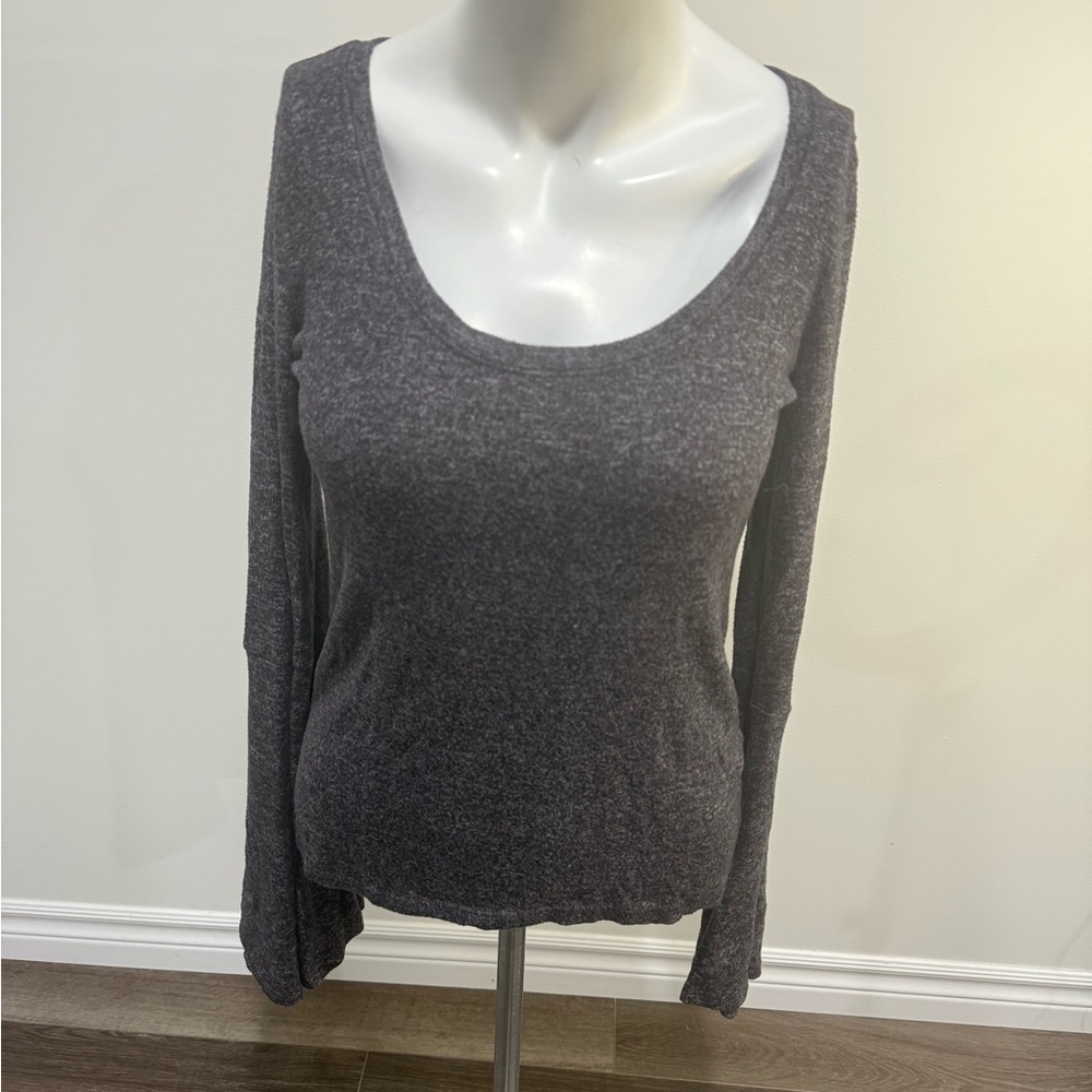Hollister Grey long bell sleeves